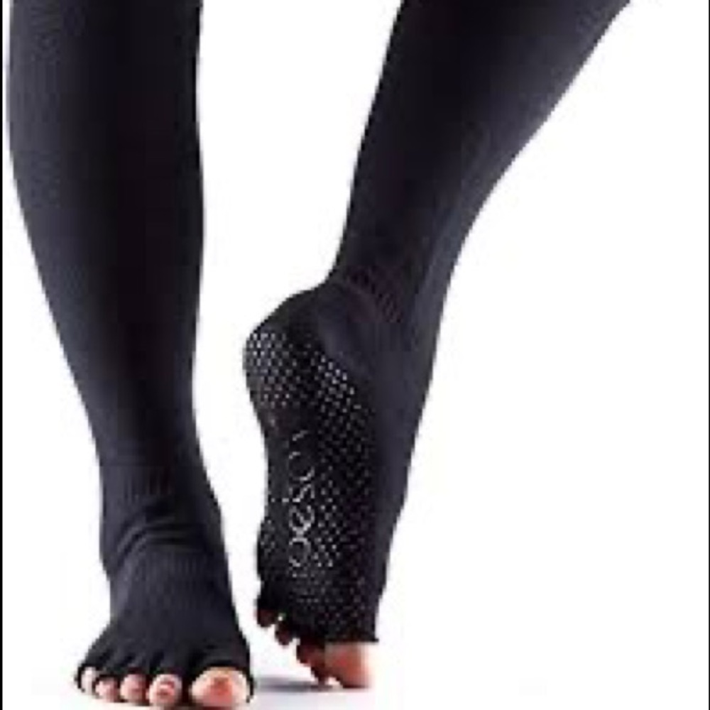 NWT TOESOX SCRUNCH KNEE half toe socks
